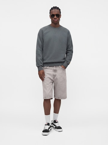 Carhartt WIP - Sudadera 'Chase' en gris