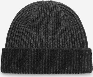 Yahmo Beanie 'Lou' in Black: front