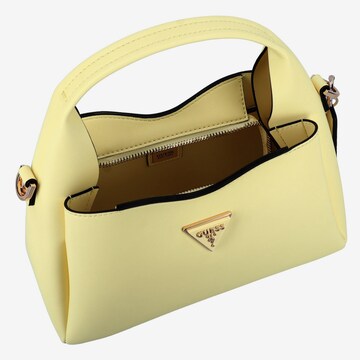 GUESS Handtasche 'Iwona' in Gelb