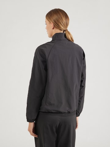 PUMA Sportjas in Zwart
