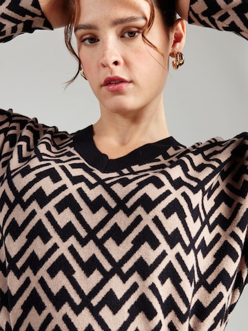 Robes en maille 'VMCARIA' Vero Moda Curve en beige