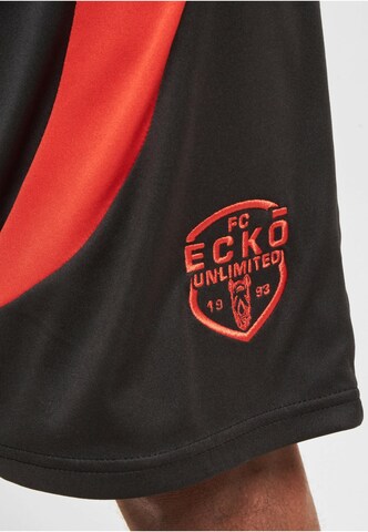 Loosefit Pantaloni di Ecko Unlimited in nero