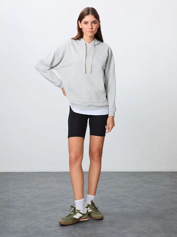 Tommy Life Sweatshirt in Grey