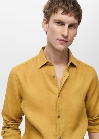 MANGO MAN Regular fit Button Up Shirt 'Parrot' in Yellow