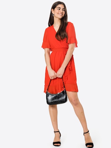 SISTERS POINT - Vestido 'NEW GRETO' en rojo