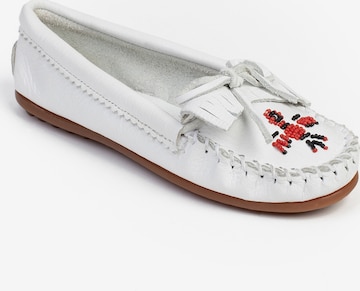 Mocassin 'Thunderbird' Minnetonka en blanc