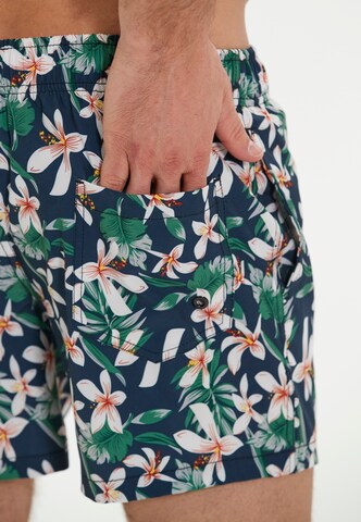 Cruz Board Shorts 'Obi Van' in Green