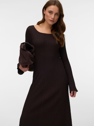 Robes en maille VERO MODA en marron