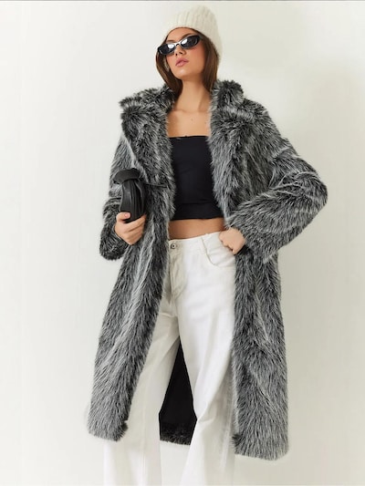 Bianco Lucci Winter Coat in Black / White, Item view