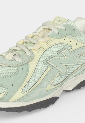 new balance Sneaker '204' in Grün