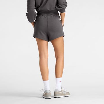 Regular Pantalon 'Trackside' new balance en gris