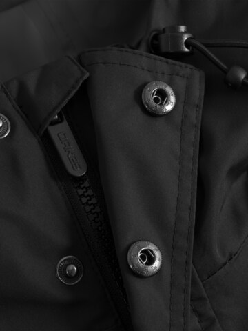 Giacca funzionale 'Commute Rainbreaker' di OAK25 in nero