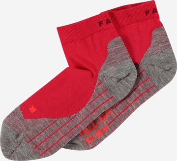 Chaussettes de sport 'RU4 Short' FALKE en rose : devant