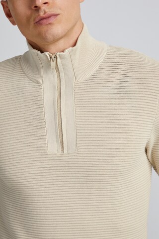 !Solid Pullover in Beige