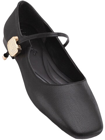 Limoya Strap ballerina in Black: front