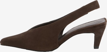 Escarpins à bride arrière love & roses en marron : devant