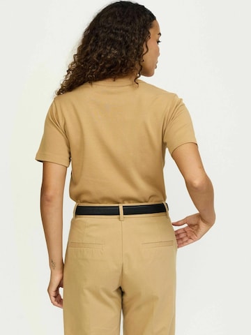Top ' SRHella ' de la Soft Rebels pe maro: spate