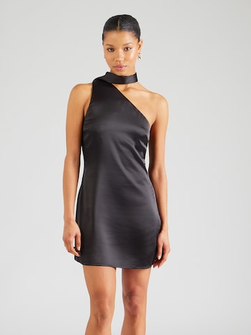 millane - Vestido em preto: frente