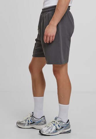 Urban Classics Loose fit Trousers in Grey
