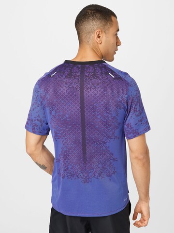 T-Shirt fonctionnel 'Run Division' NIKE en bleu