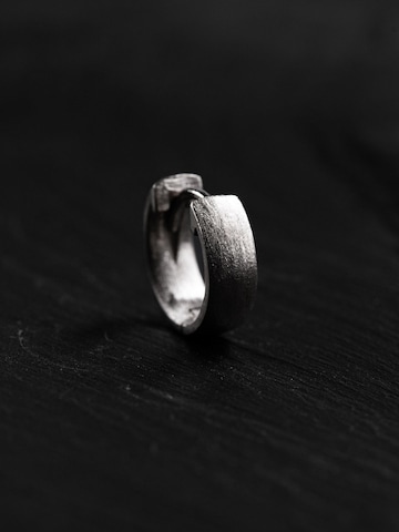 Orecchino 'THE HOOP' di REYTEL in argento