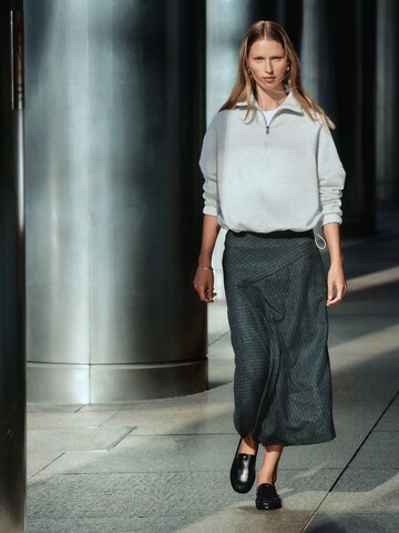 Felpa di Next in grigio