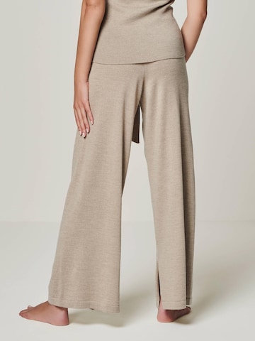Tenue d'intérieur 'LOUNGEWEAR SET  - Pullover Bailey & Pants Bailey' YOU LOOK PERFECT en gris