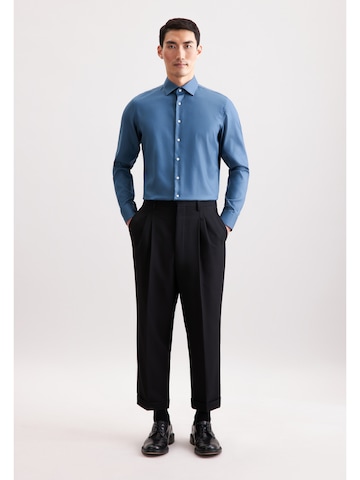 Coupe regular Chemise business 'Schwarze Rose' SEIDENSTICKER en bleu