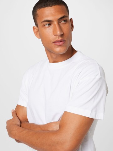 T-Shirt 'Daylen' Young Poets en blanc