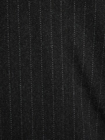 Bershka Overgangsfrakke i grå