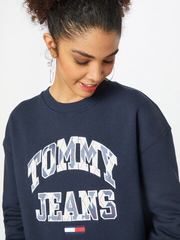 Tommy Jeans Mikina – modrá