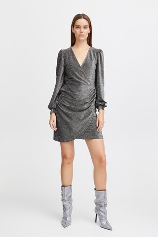 b.young - Vestido de gala 'Tacha' en plata