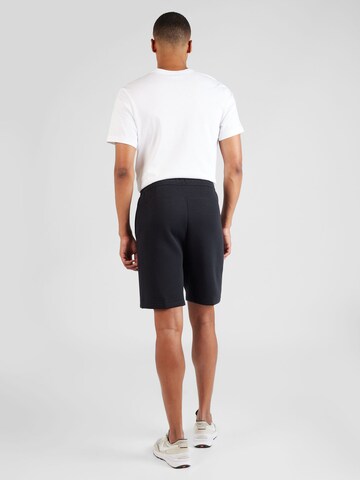 Nike Sportswear Loosefit Shorts in Schwarz