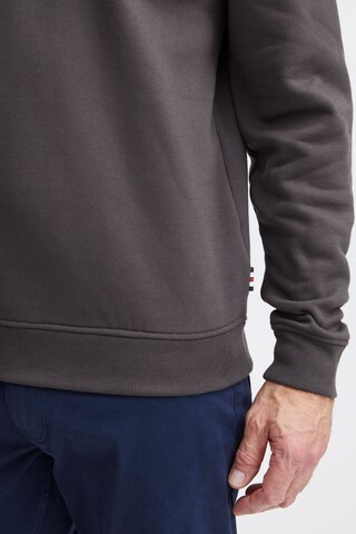 FQ1924 - Sweatshirt 'William' em cinzento