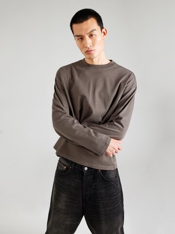 Maglietta di WEEKDAY in grigio: frontale