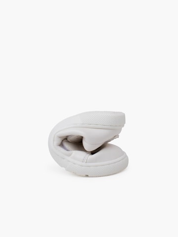 Pisamonas - Sapatilhas em branco