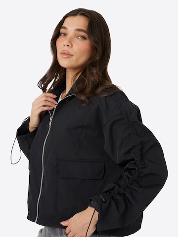 BRAVE SOUL Jacke in Schwarz
