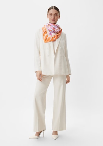 COMMA Shawl in Orange