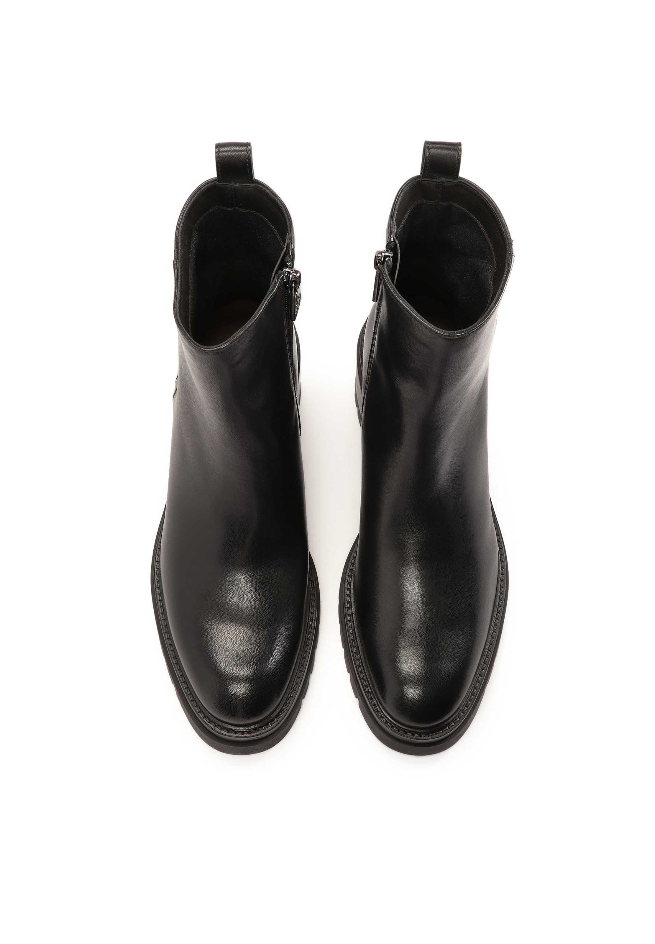 Kazar Gležnarji | črna barva