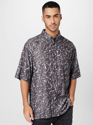 Han Kjøbenhavn Regular fit Button Up Shirt in Grey: front