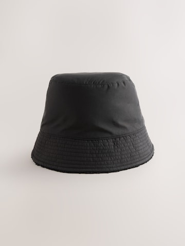 Next Klobúk - Čierna