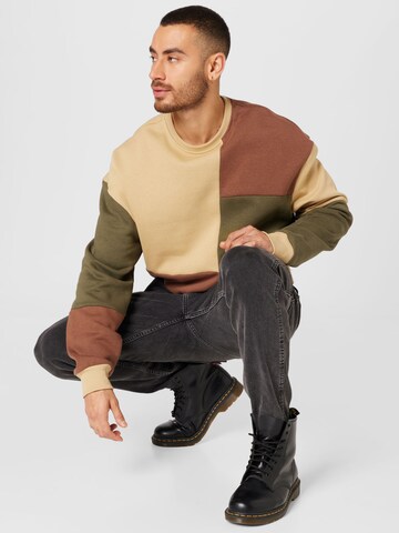 Starter Black Label Sweatshirt in Beige