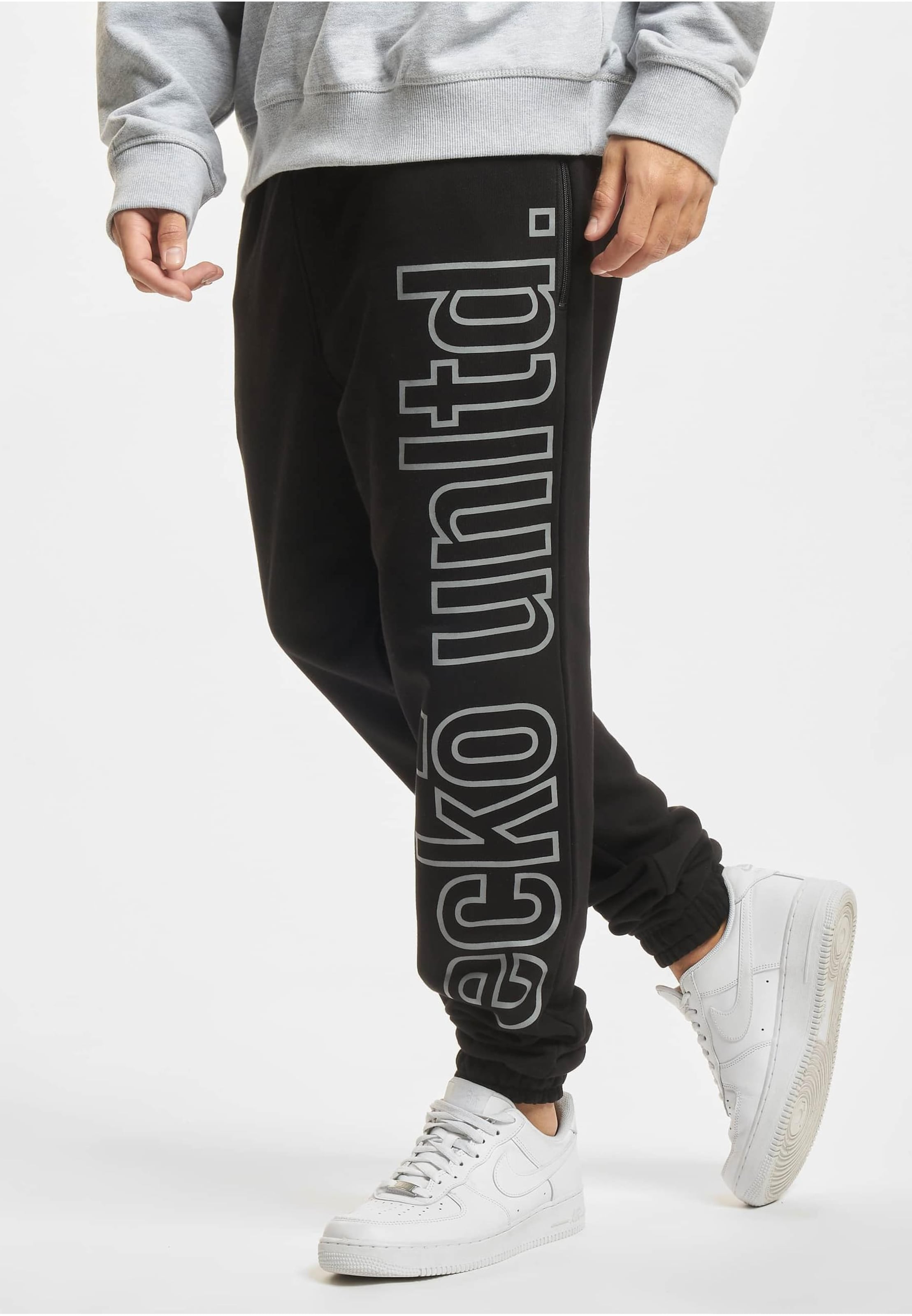 Ecko unlimited joggers best sale