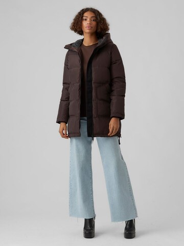 VERO MODA Winterjas in Bruin