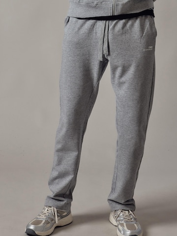 OWN Off With Nature Hose 'Joggers Dritti' in Grau