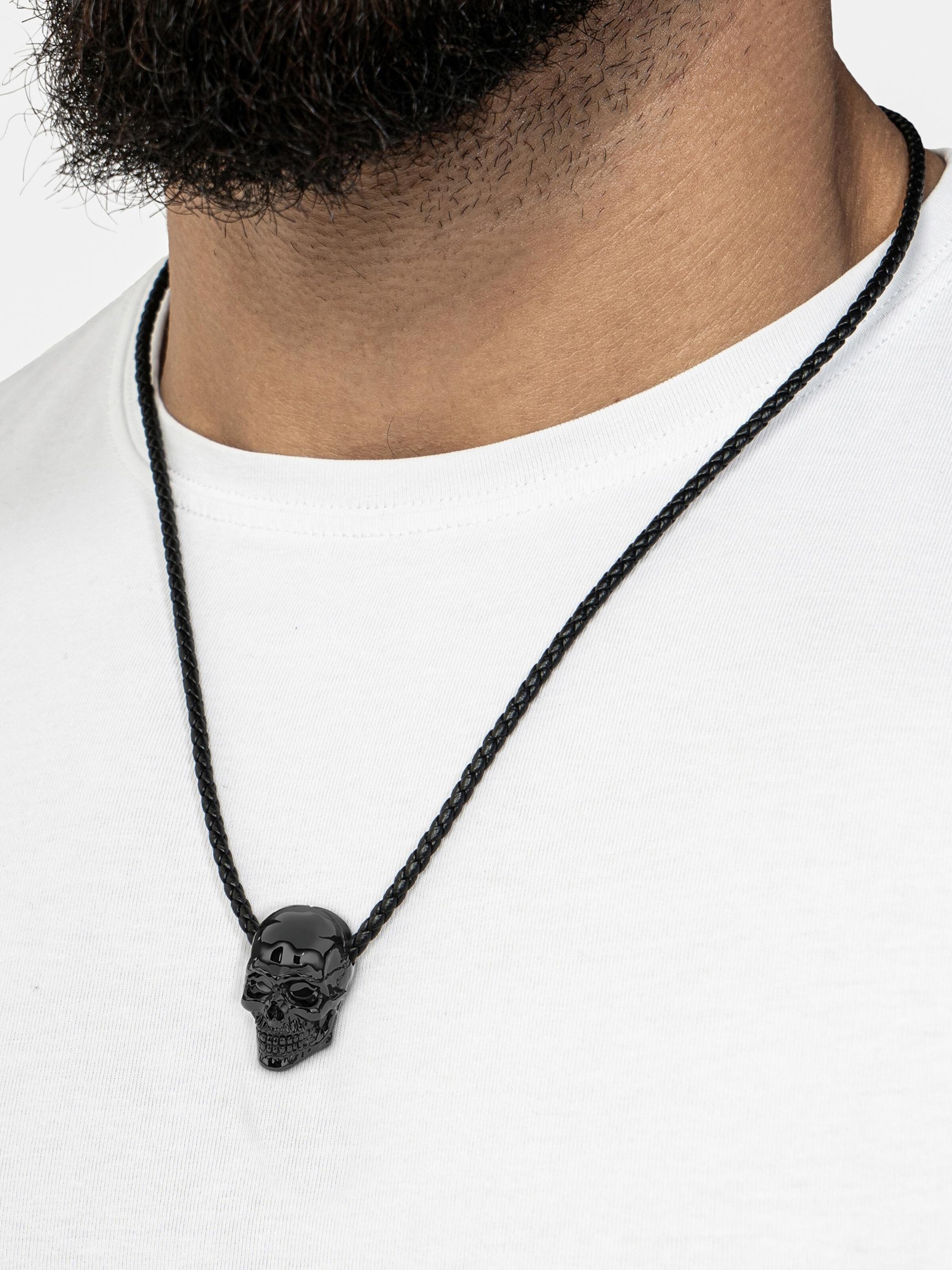 SERASAR Necklace 'Skull' in Black: front