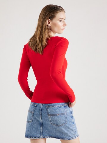 TOMMY HILFIGER Koszulka w kolorze czerwony
