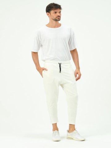 Effilé Pantalon C&City en blanc