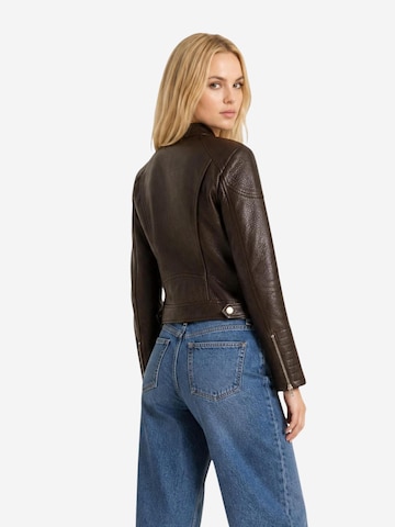 GUESS - Chaqueta de invierno 'MARLENE CARIBOU PU M W6YL25 W2914' en marrón