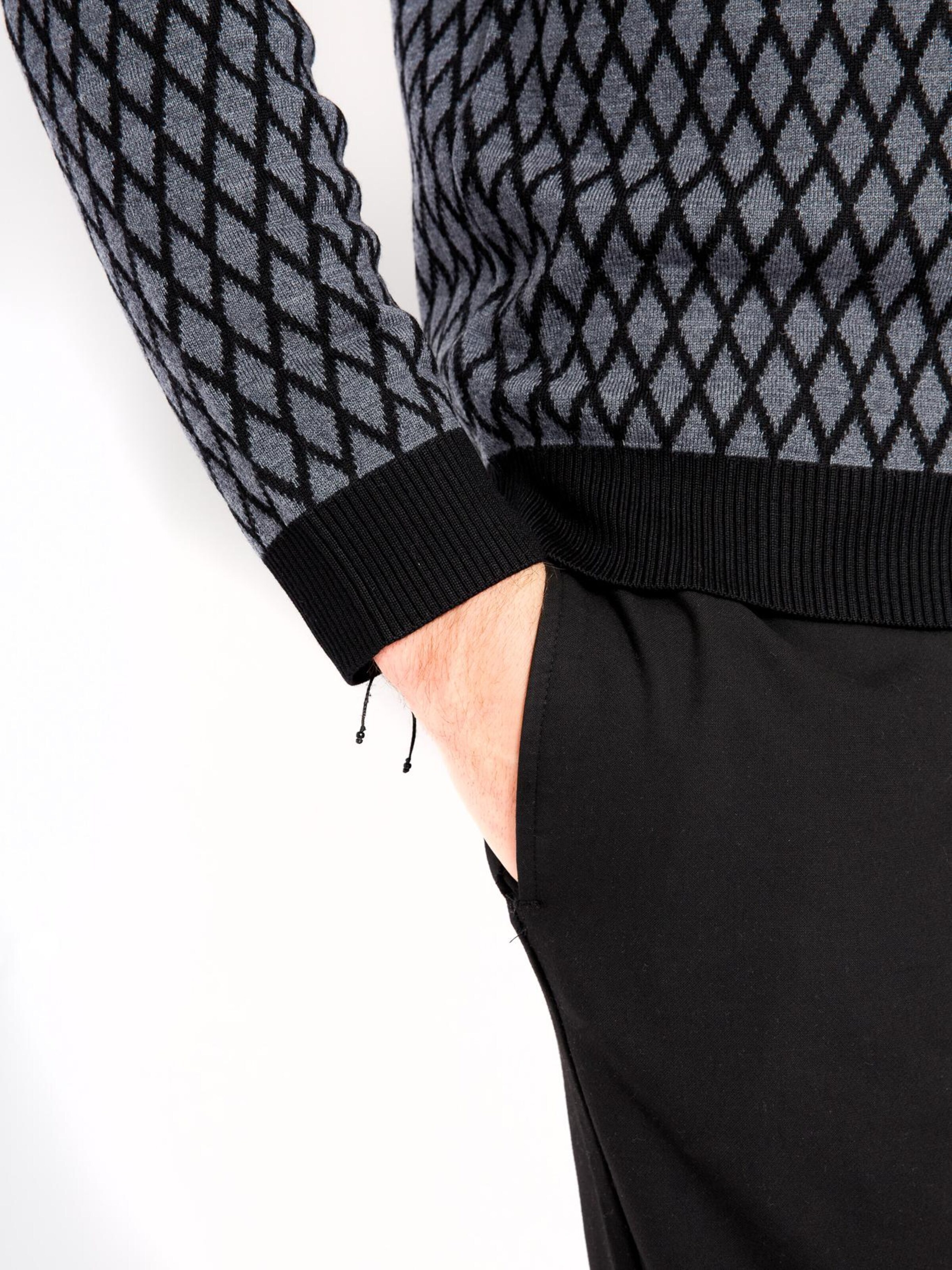 Harmount Sweater 'Agyle' in Black